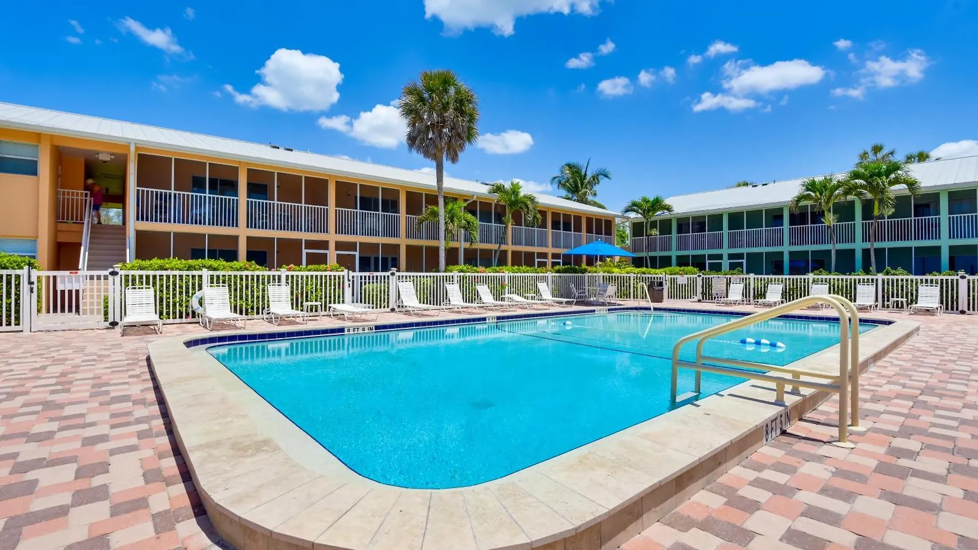 Gulf Getaway With Porch And Direct Access!
