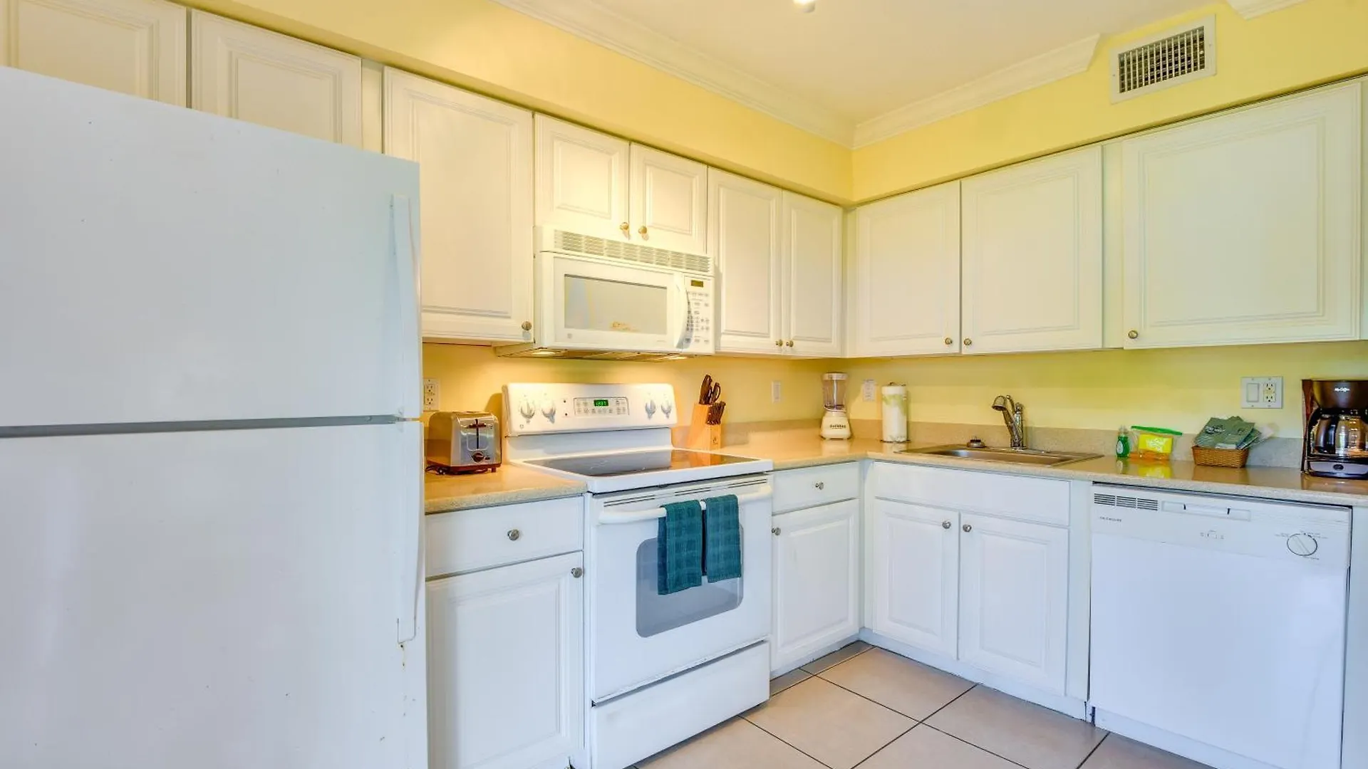 Sunlit Escape With Private * Longboat Key