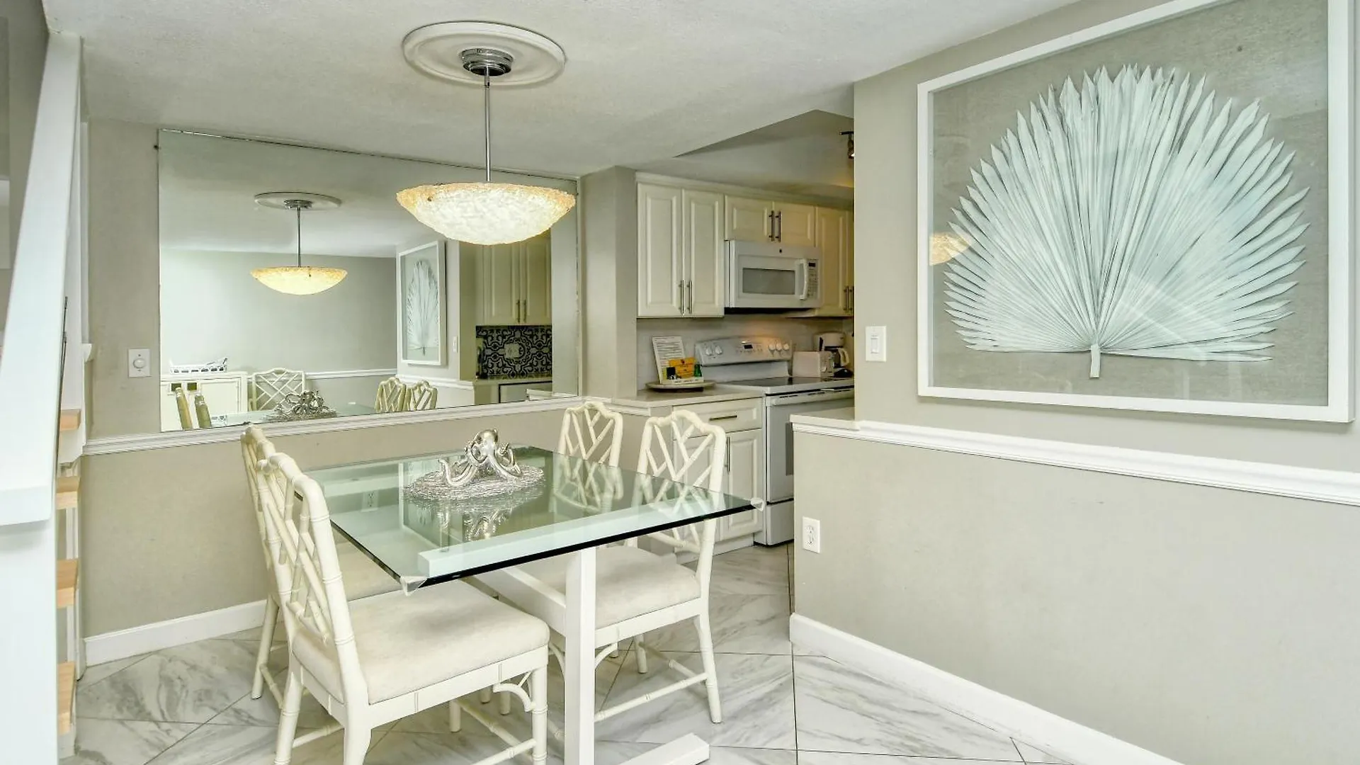 Laplaya 108b: Gulf View Retreat With Private Balcony Apartment Longboat Key