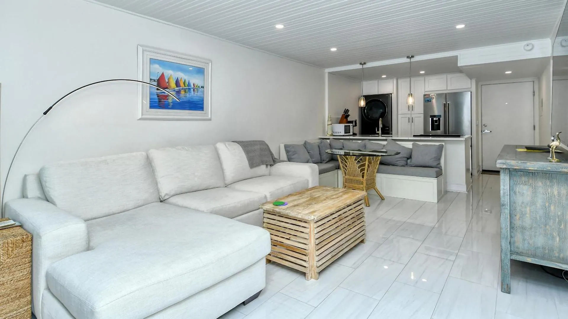 Laplaya 102e-tropical Garden View Near The Pool! * Longboat Key