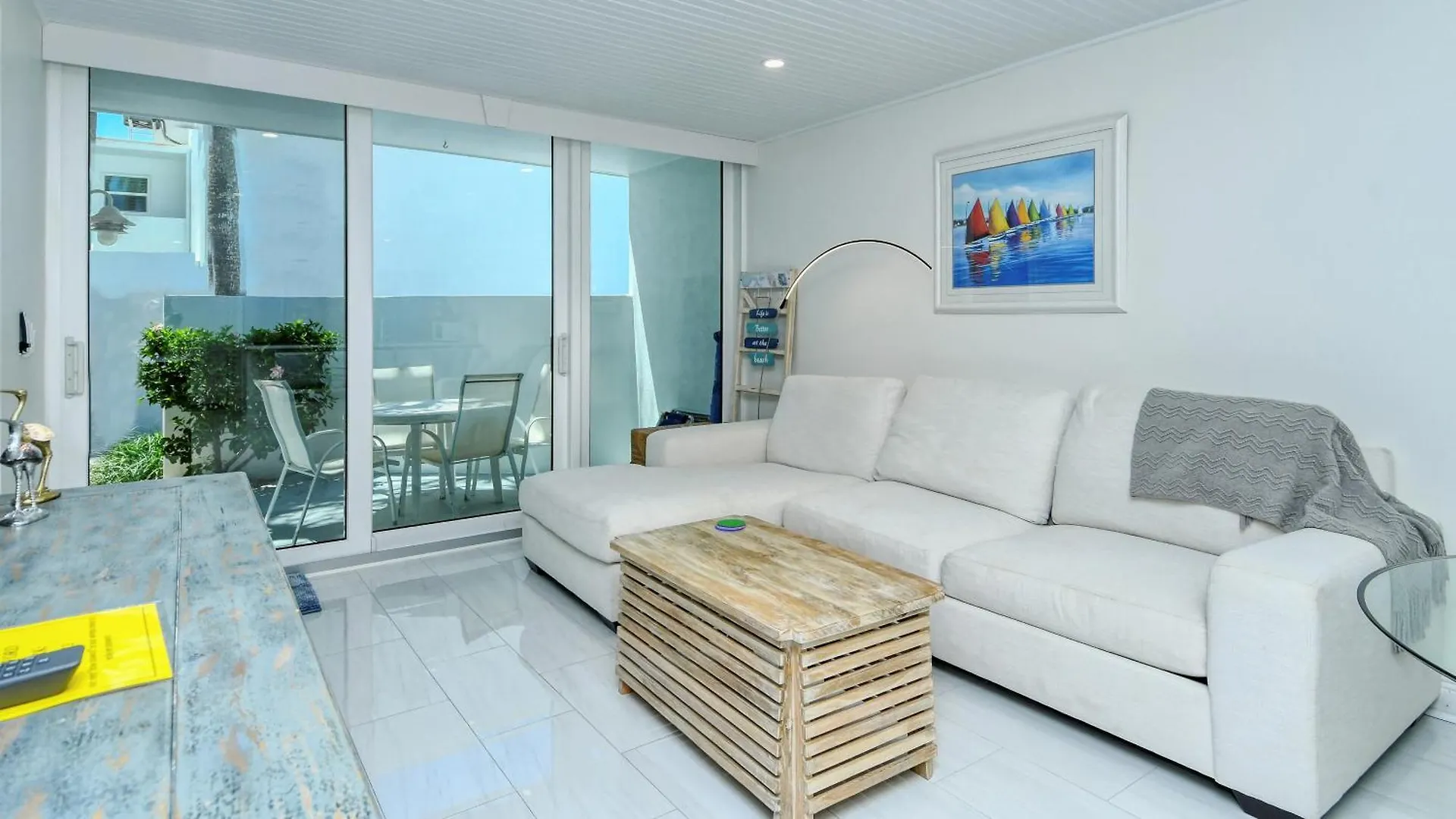 Laplaya 102e-tropical Garden View Near The Pool! Apartment Longboat Key