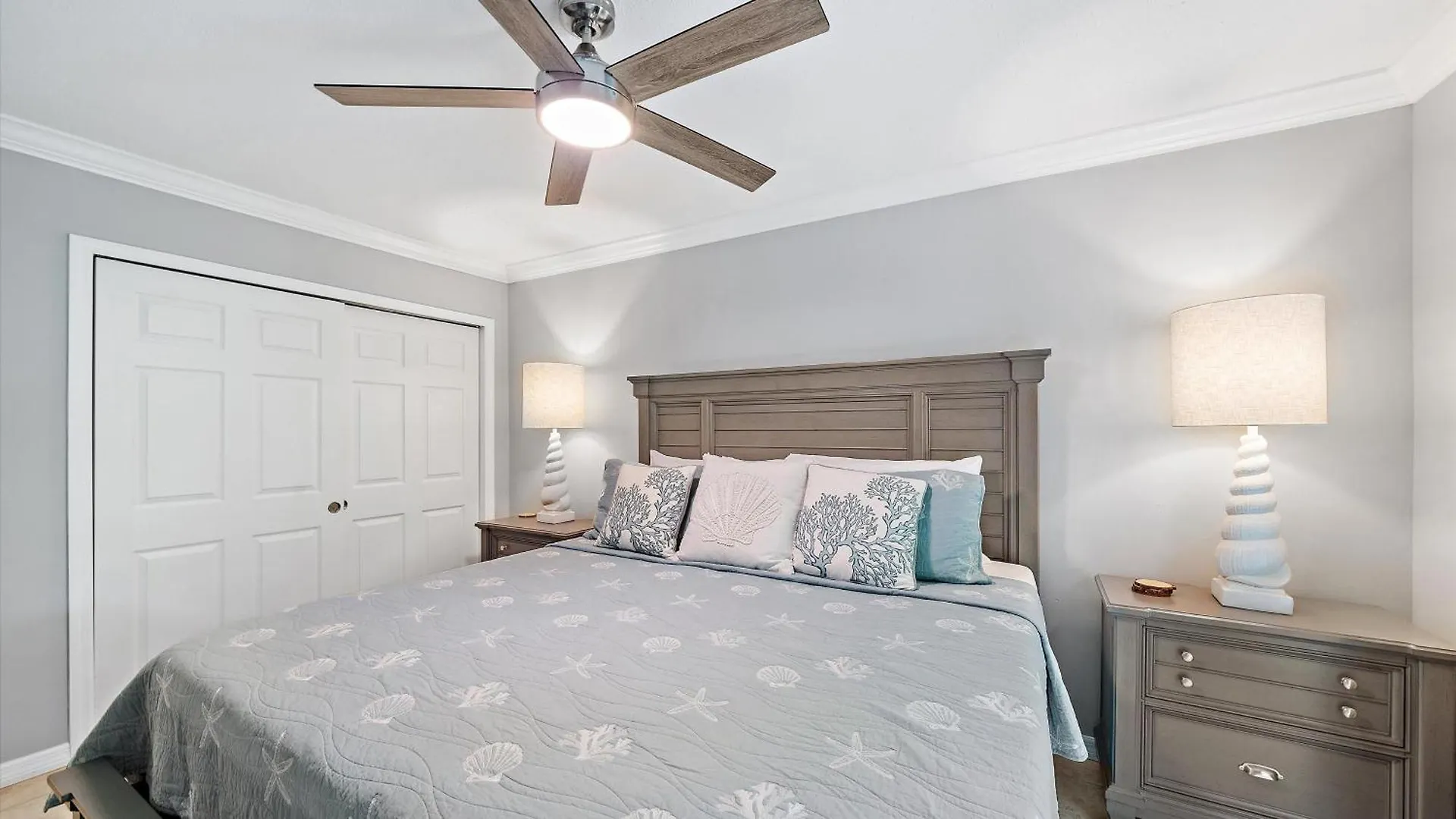 Apartment Just Beachy Longboat Key