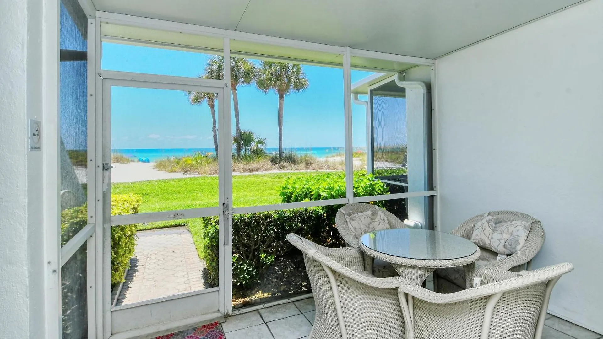 Apartment Laplaya 106a Front Just Steps To The White And Turquoise Gulf Of Mexico