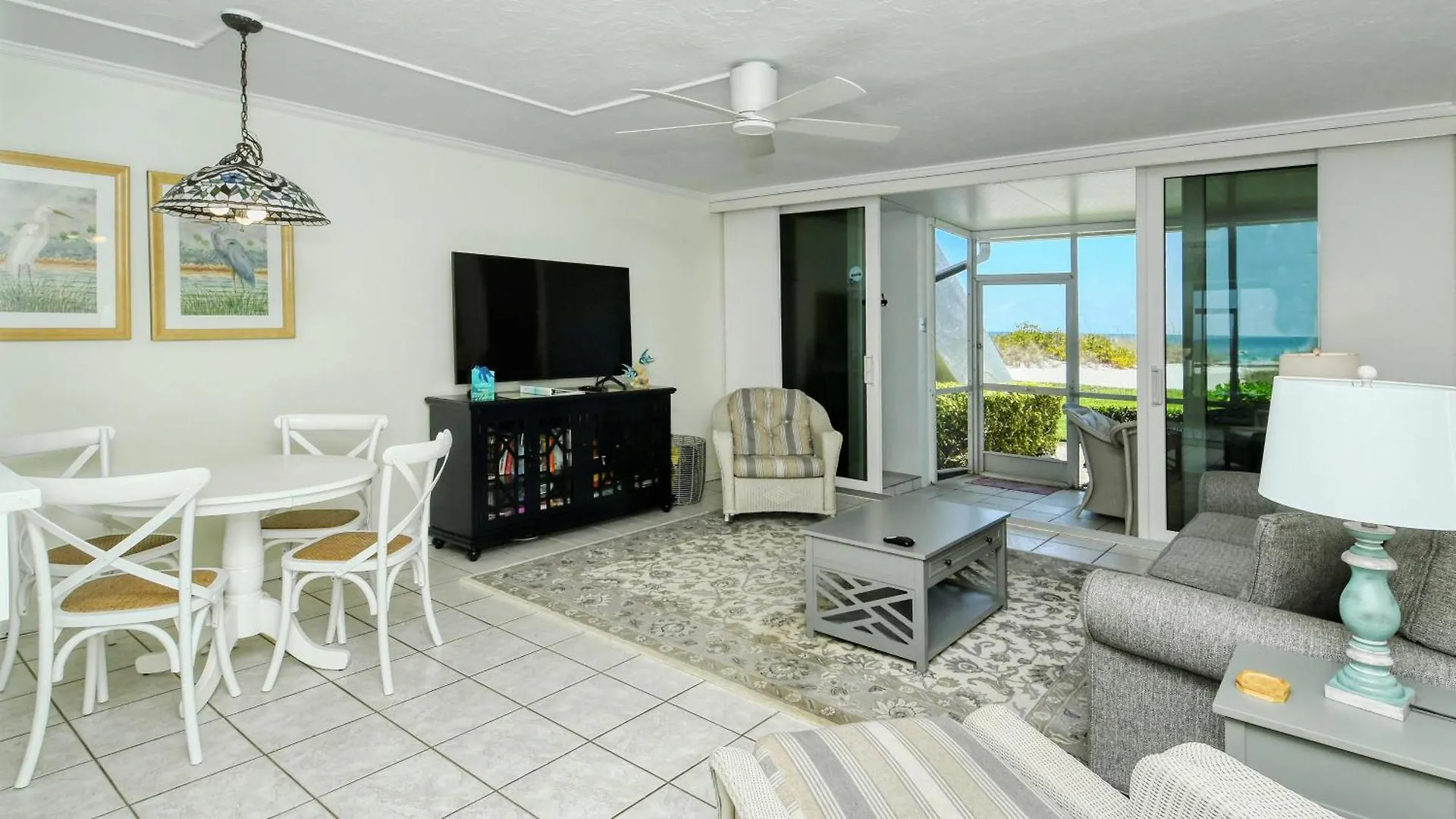 Laplaya 106a Front Just Steps To The White And Turquoise Gulf Of Mexico Longboat Key