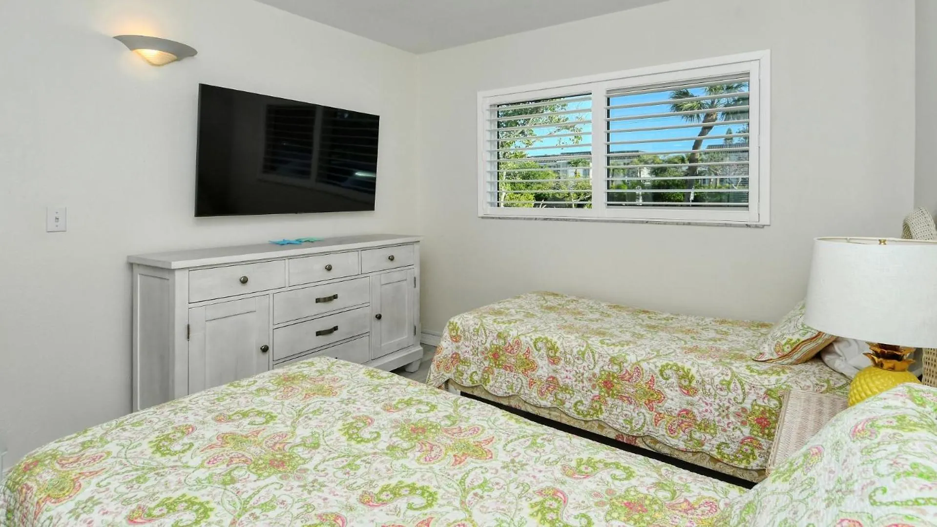 Apartment Laplaya 104e Perfectly Located Near The Path To The Just Steps From The Pool Longboat Key