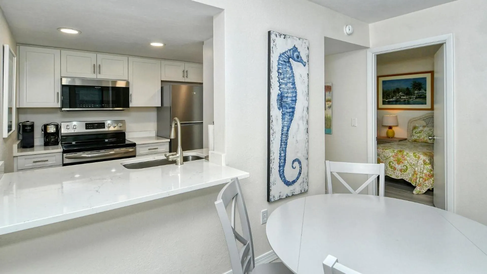 Laplaya 104e Perfectly Located Near The Path To The Just Steps From The Pool Apartment *