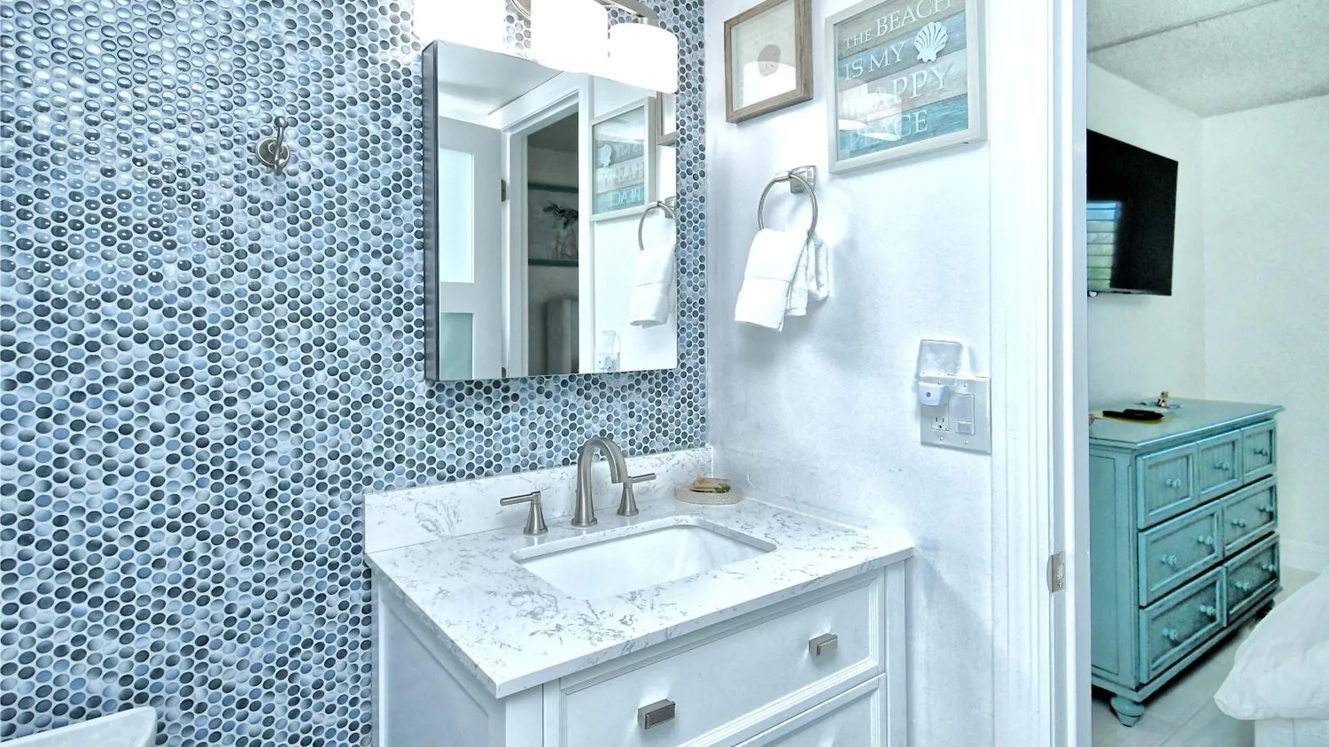 Laplaya 102e-tropical Garden View Near The Pool! * Longboat Key