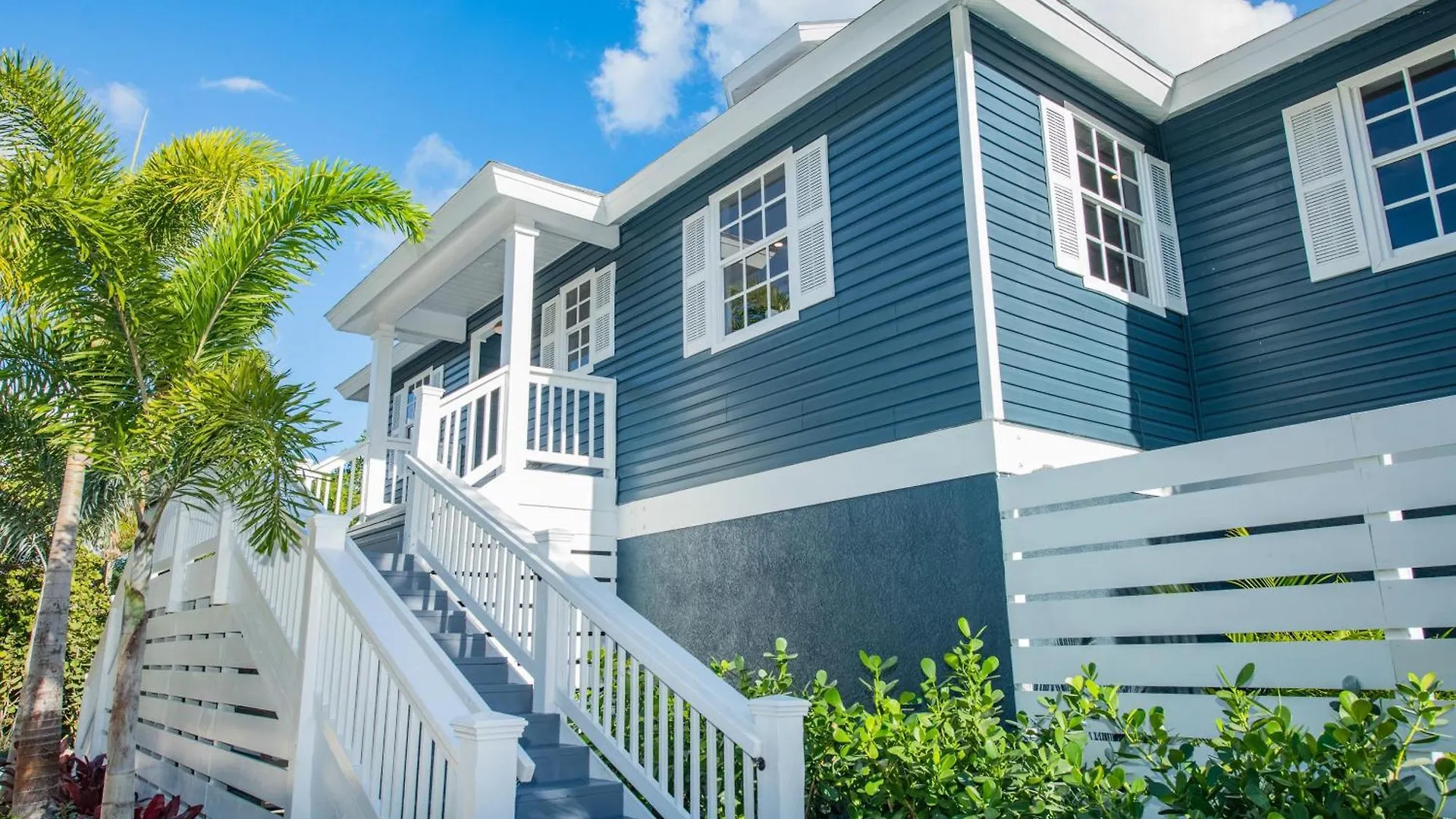 Casa Azul Compound Holiday home *