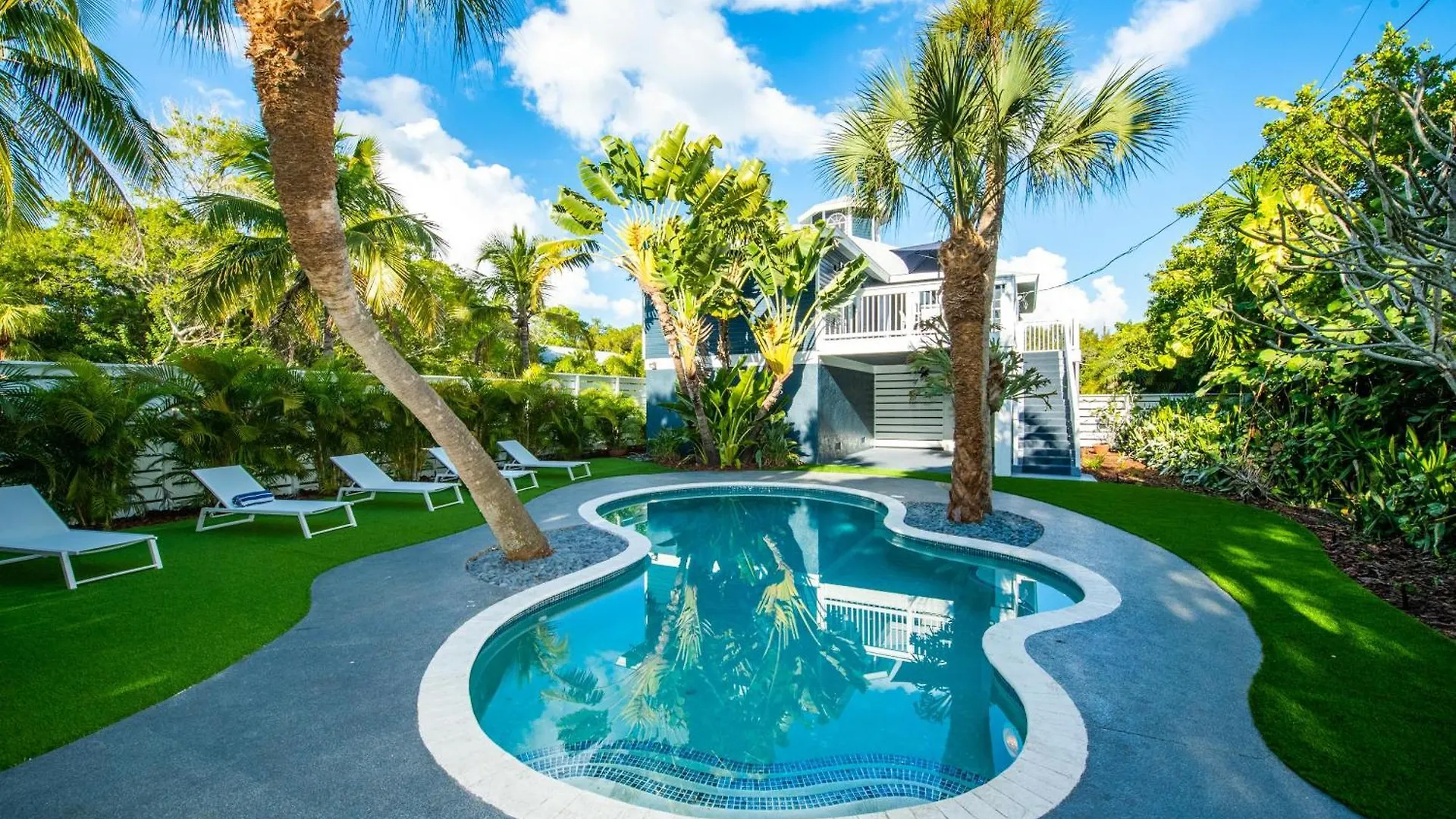 Casa Azul Compound Holiday home *