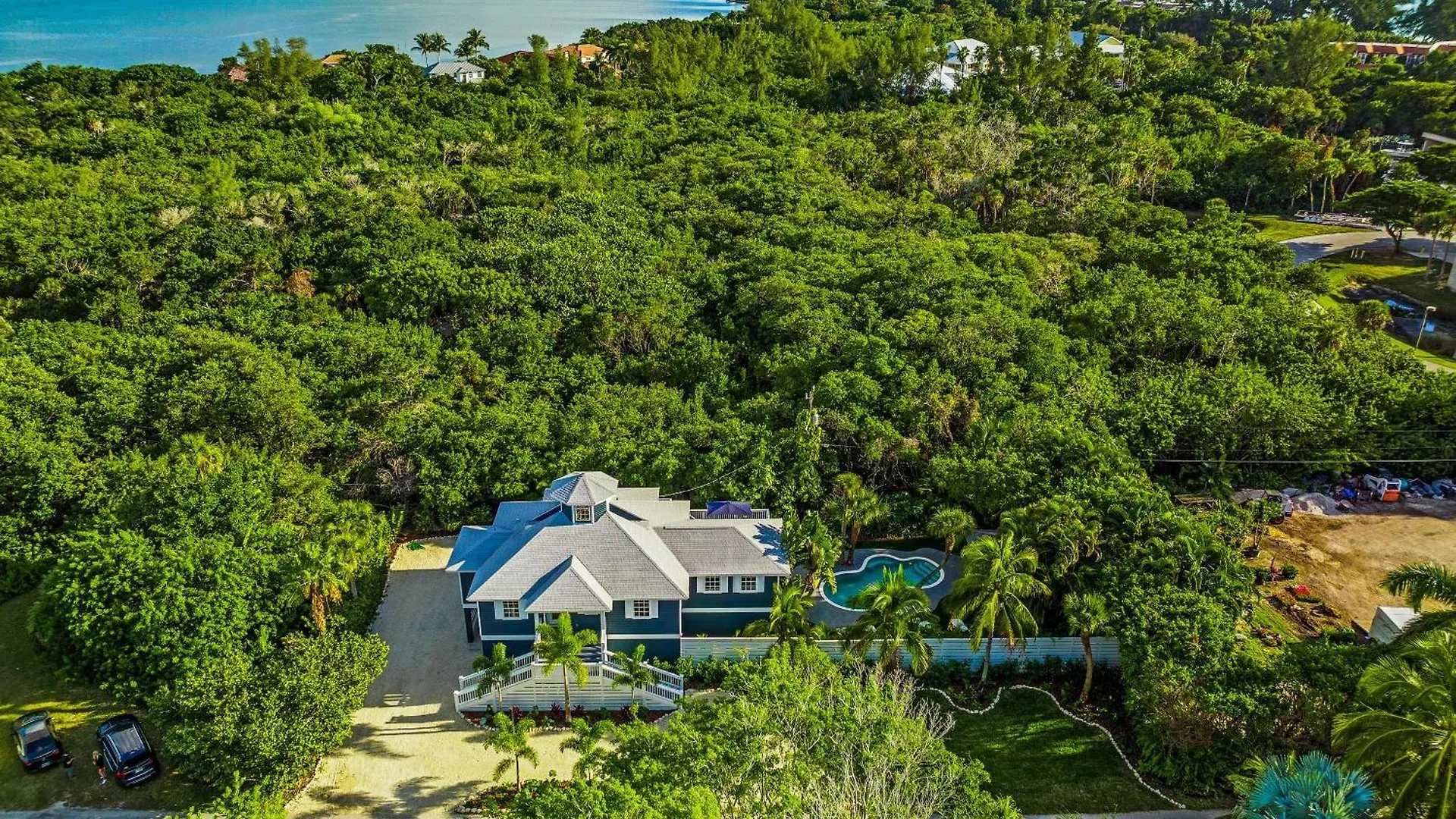 Casa Azul Compound Holiday home