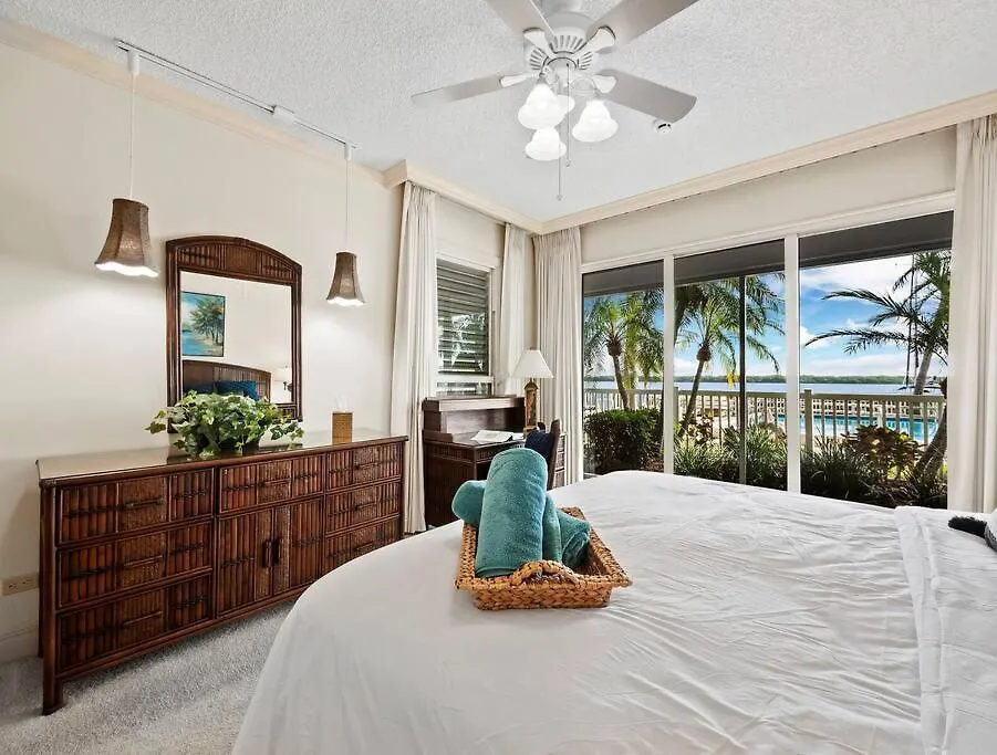 Waterfront, Spa/pool, Private Paradise On Lbk! Longboat Key