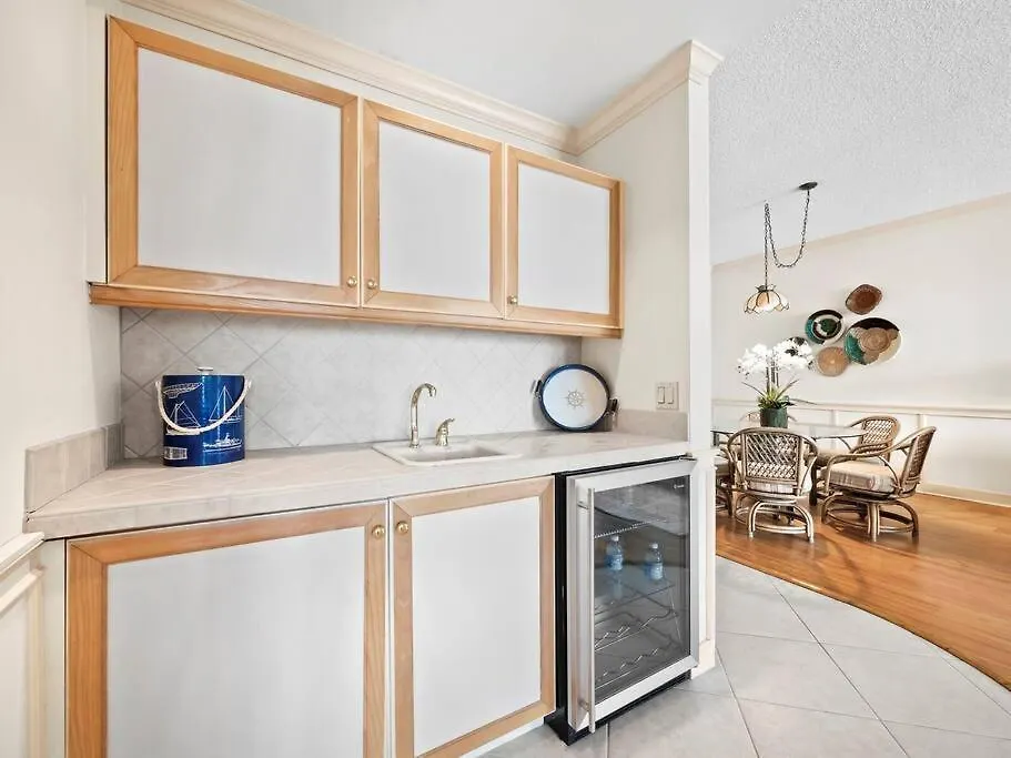 Apartment Waterfront, Spa/pool, Private Paradise On Lbk!