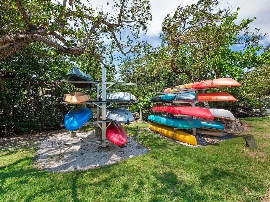 Apartment Waterfront, Spa/pool, Private Paradise On Lbk!