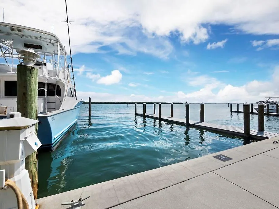 Waterfront, Spa/pool, Private Paradise On Lbk!