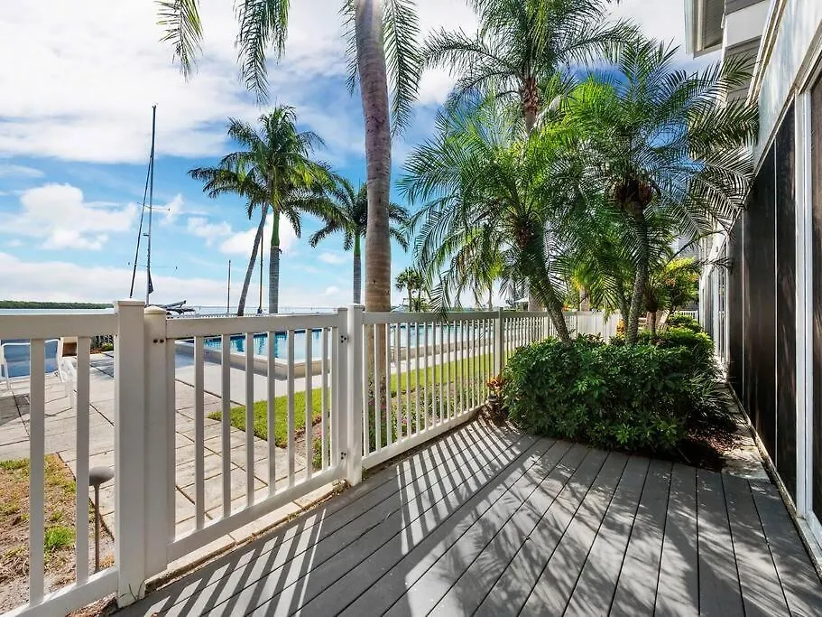 Waterfront, Spa/pool, Private Paradise On Lbk! Apartment