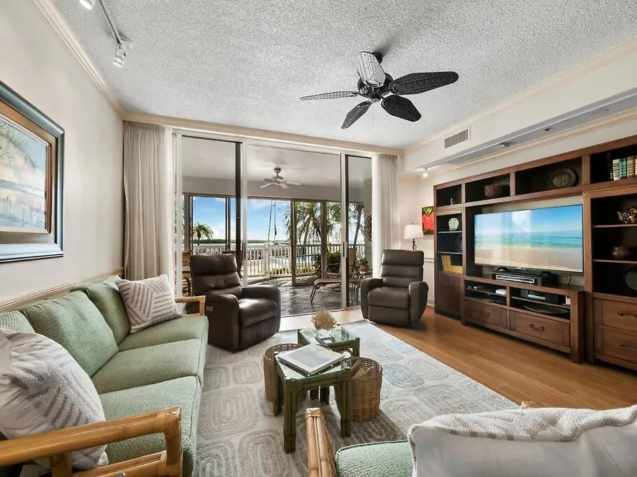 Waterfront, Spa/pool, Private Paradise On Lbk! Apartment *
