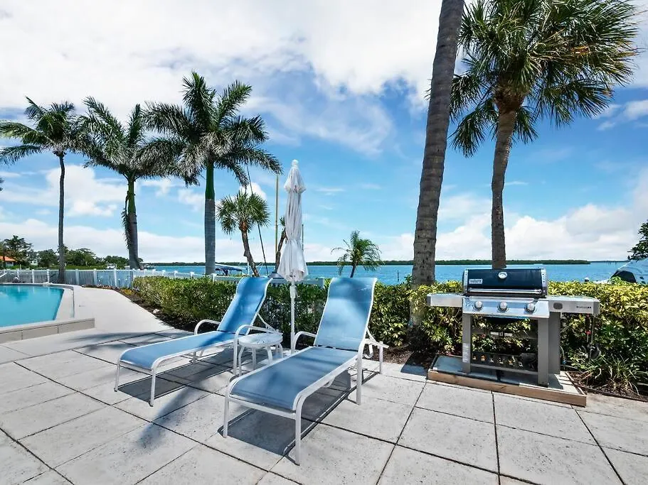 Waterfront, Spa/pool, Private Paradise On Lbk! Longboat Key