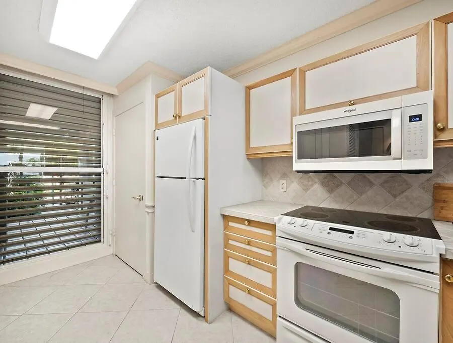 Waterfront, Spa/pool, Private Paradise On Lbk! *