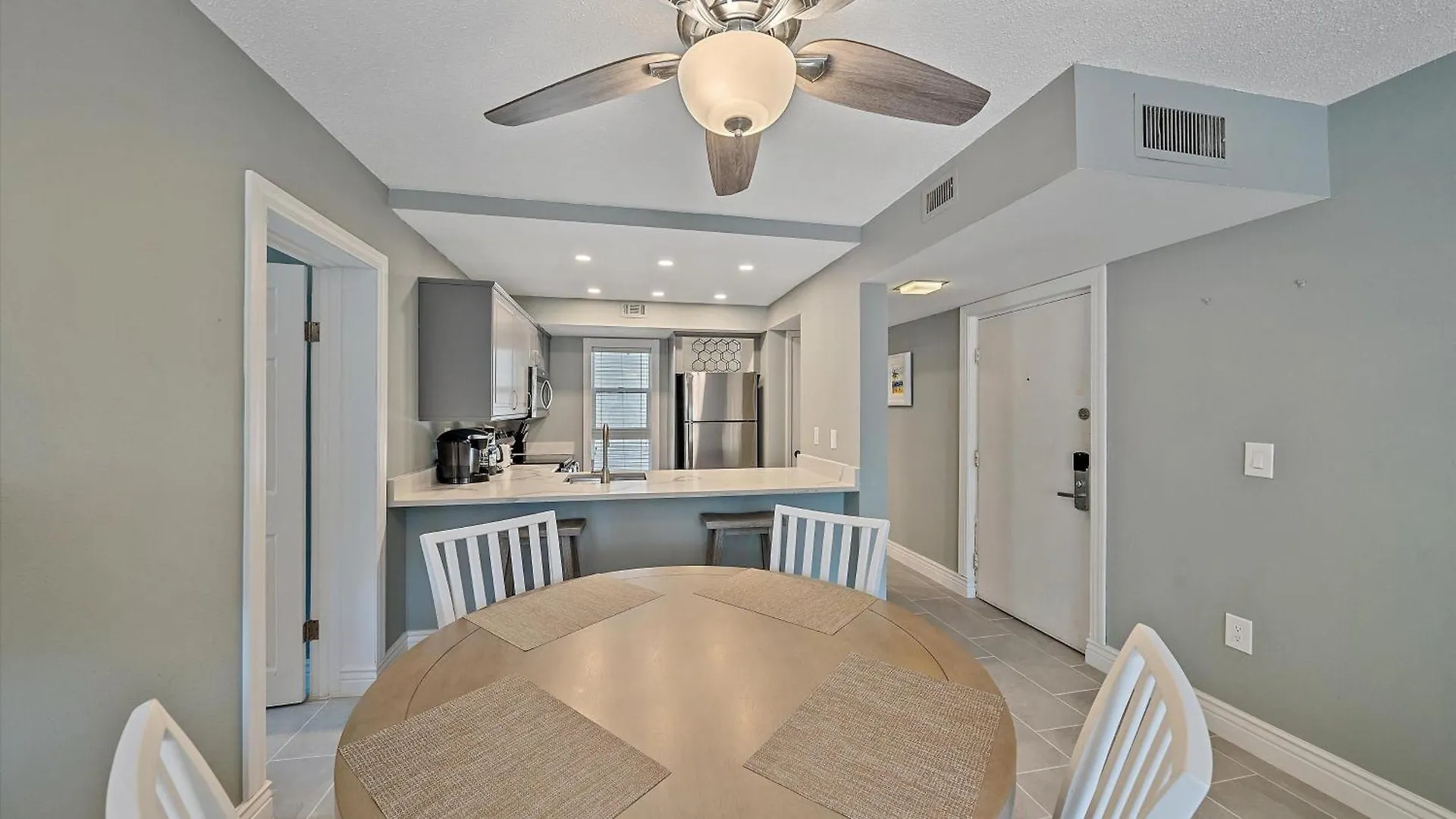 Haven Apartment *