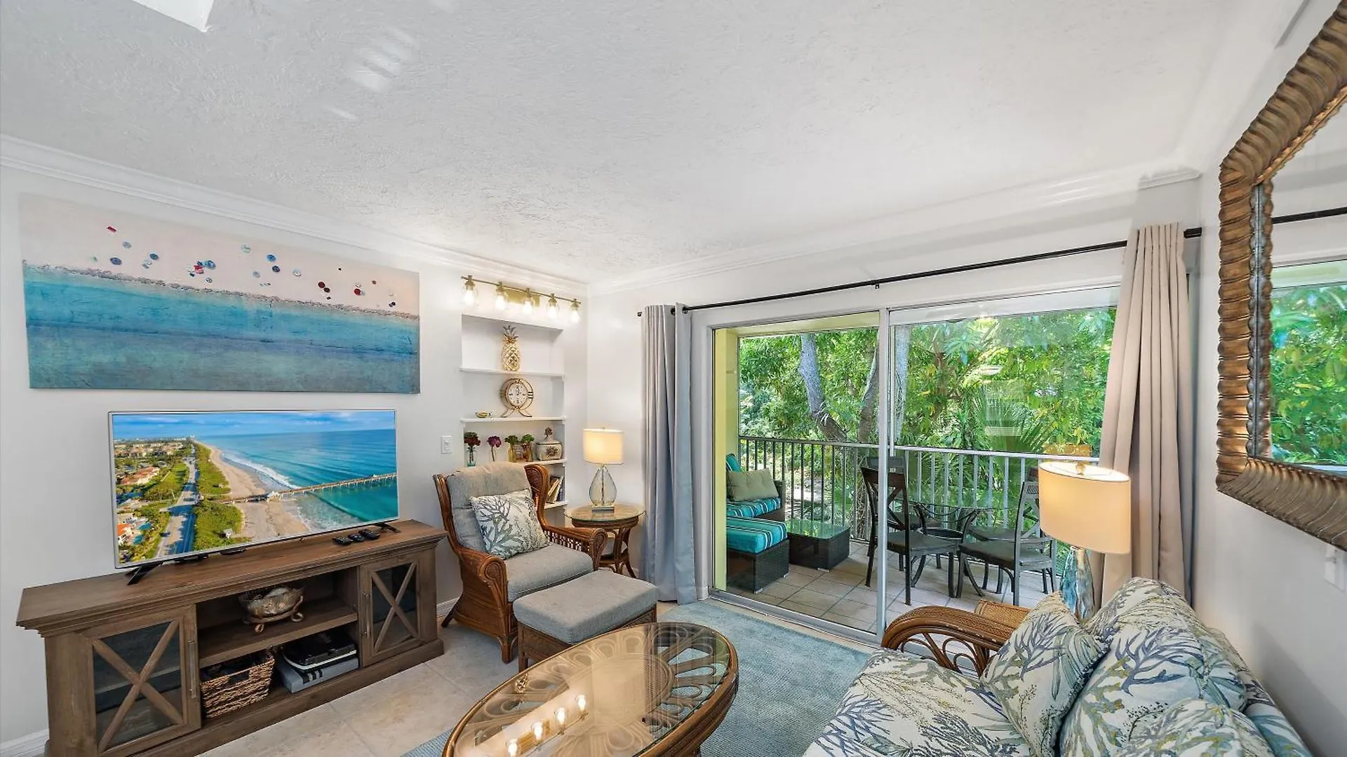 Just Beachy Apartment Longboat Key