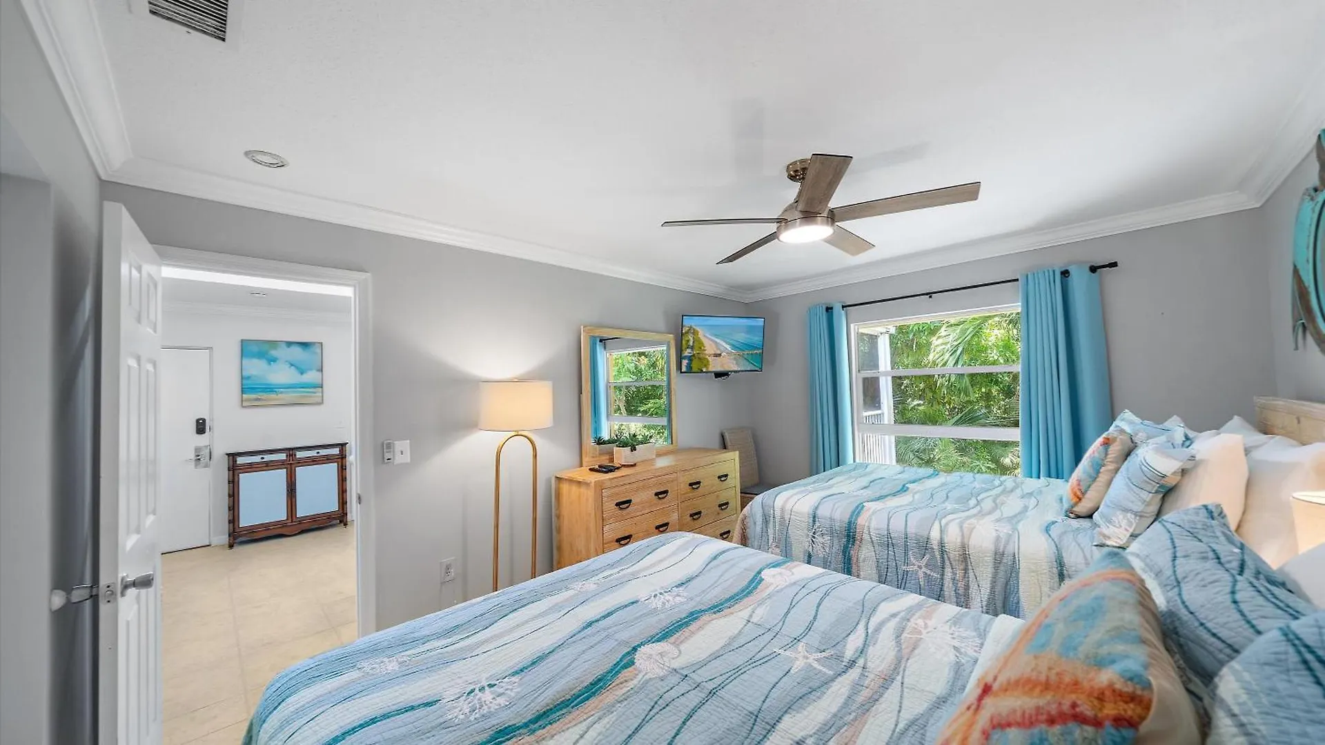 Just Beachy Apartment *