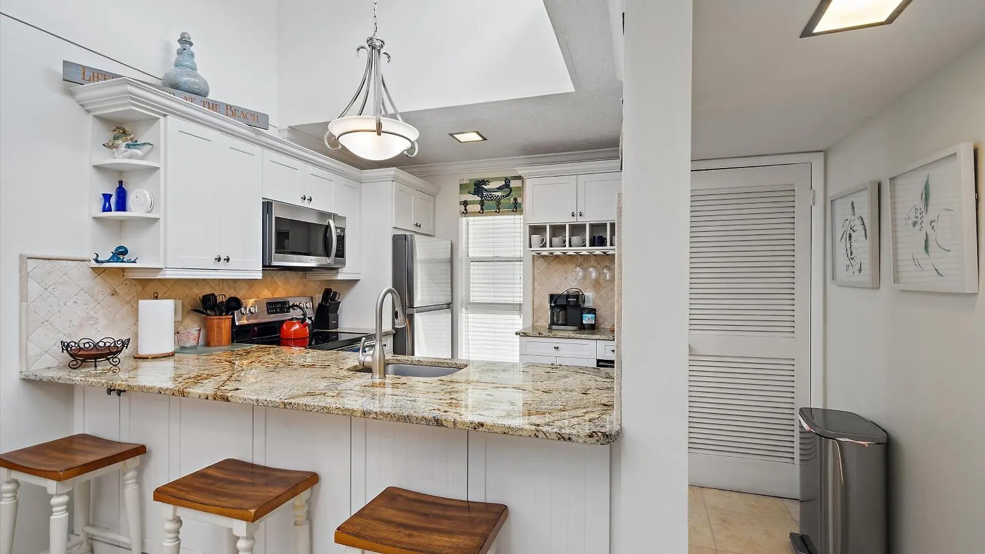 Apartment Just Beachy
