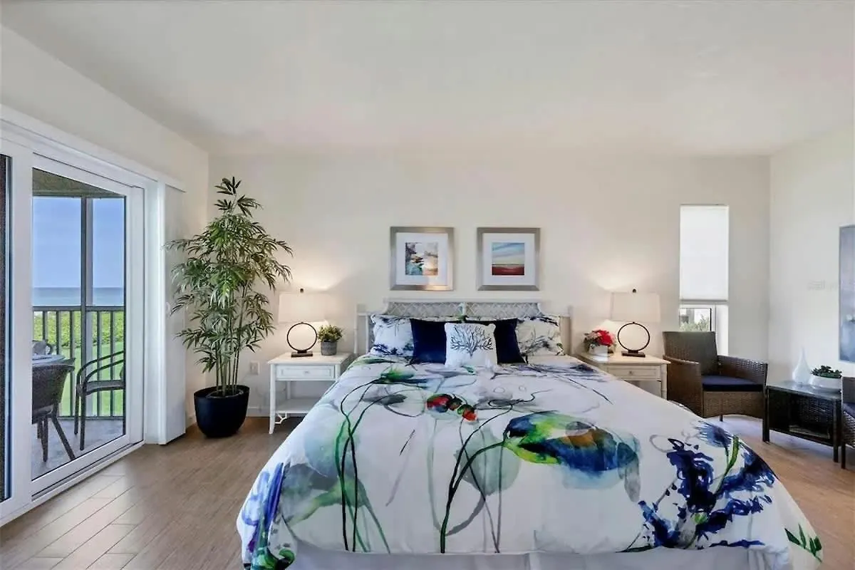 Apartment Luxury Beachfront Retreat On Longboat Key