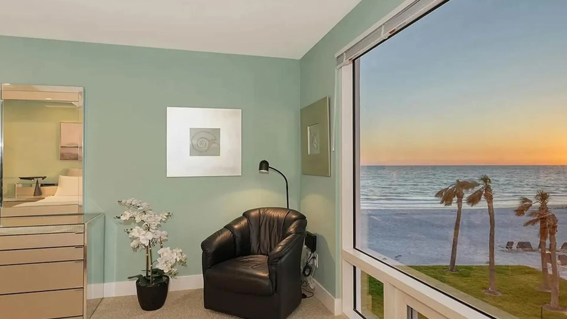 Beachfront Stunning Gulf Views In Apartment *