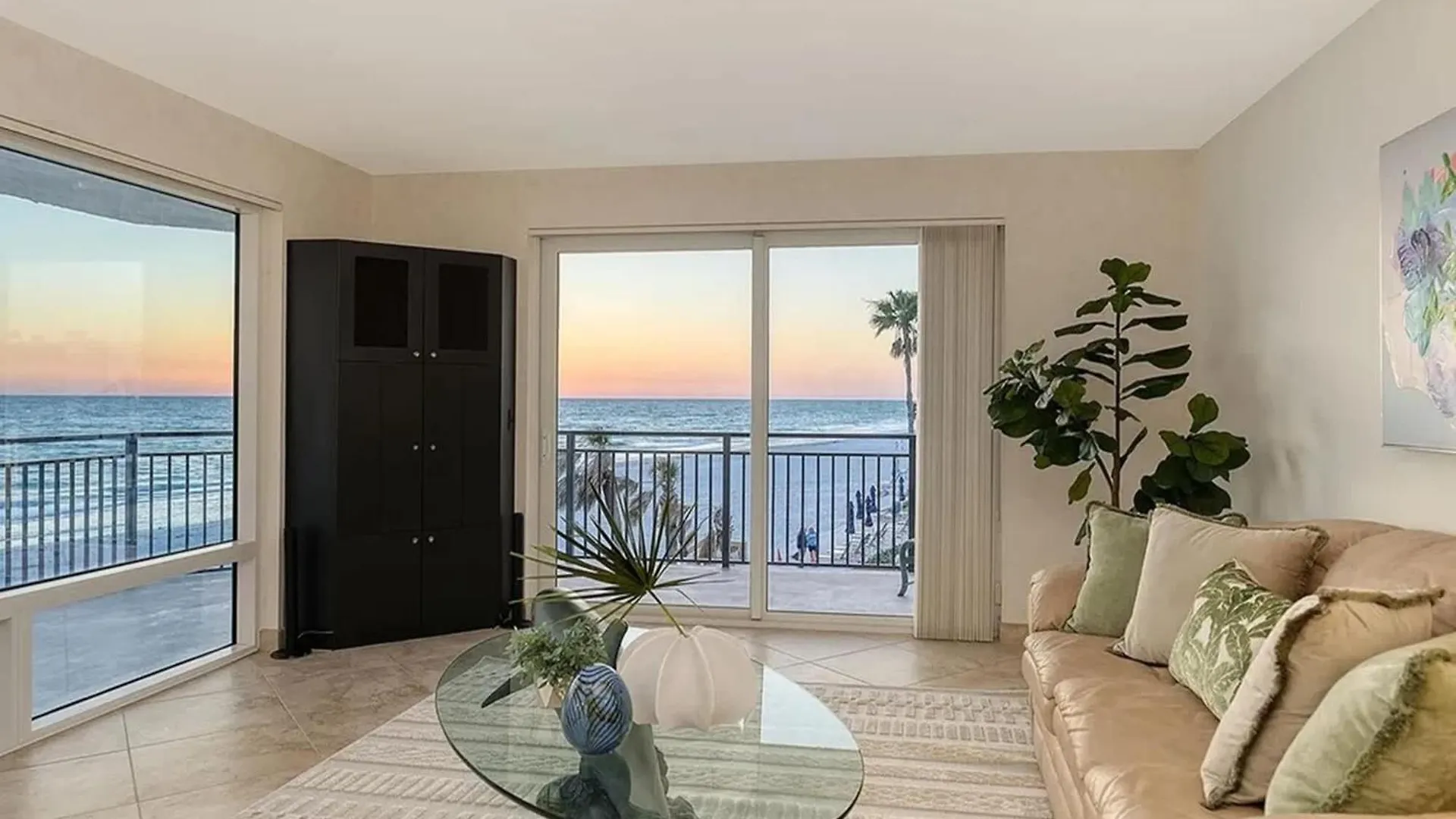 Beachfront Stunning Gulf Views In *