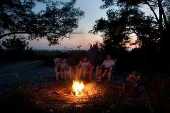 Rolling Waves Beach Cottages 3* 朗博特岛