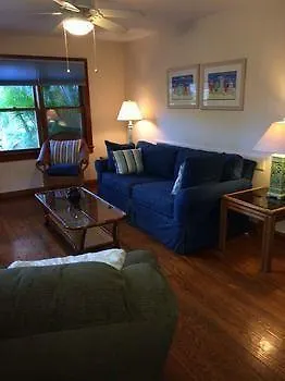 Rolling Waves Beach Cottages 酒店 朗博特岛