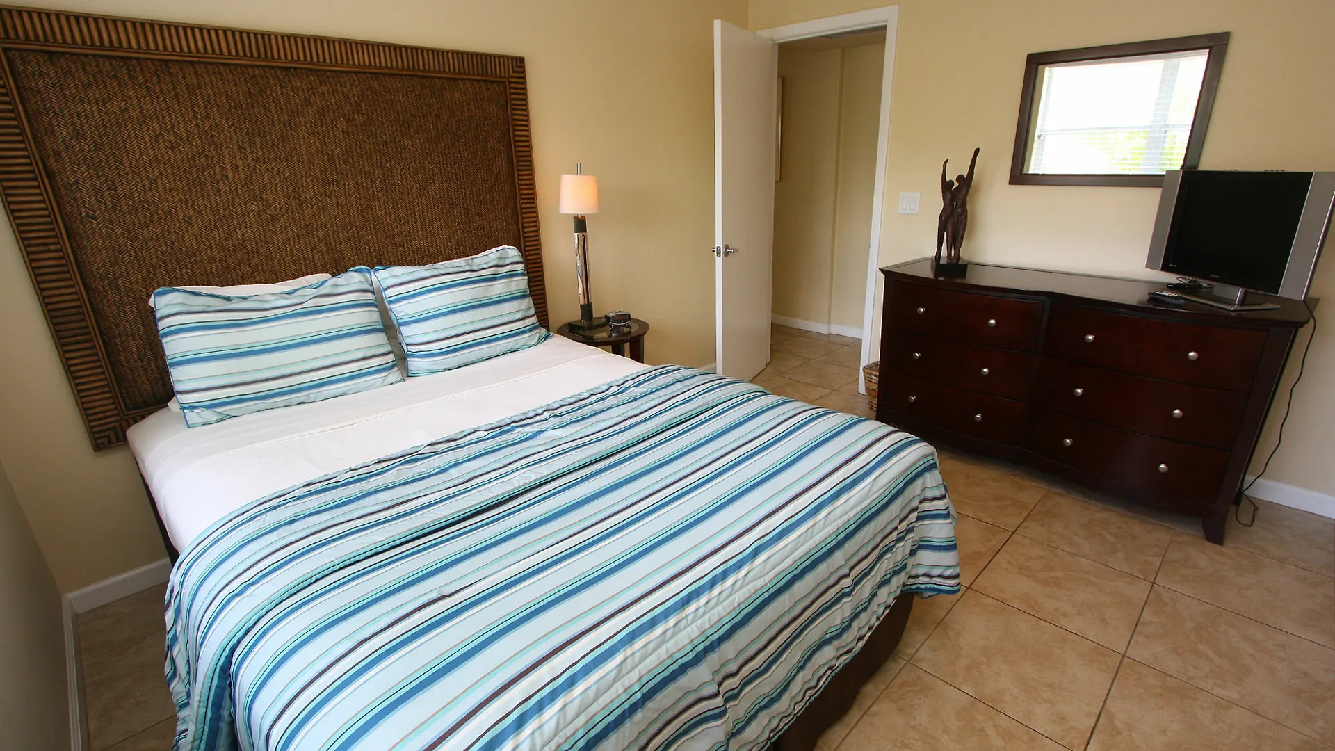 The On Apartment Longboat Key