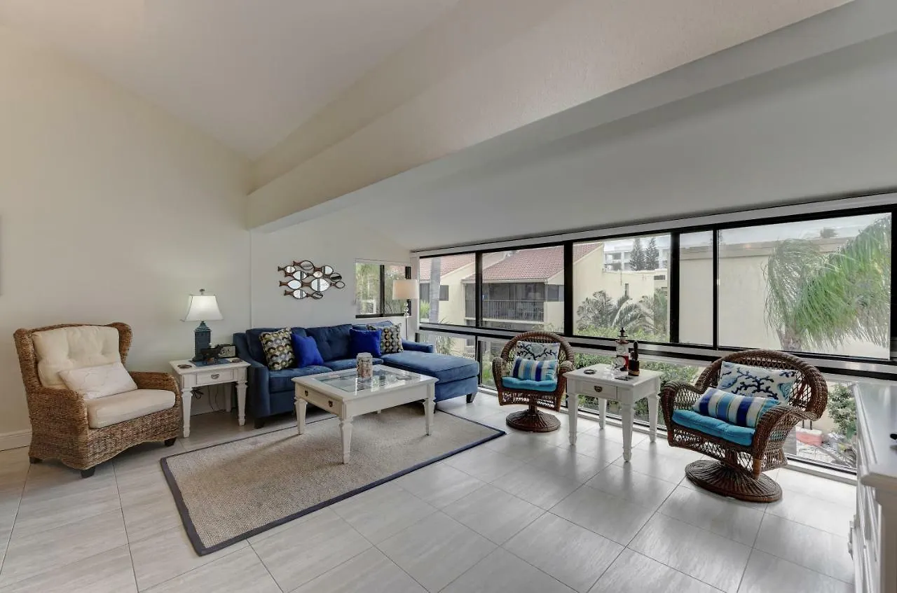 Casa Del Mar 4*