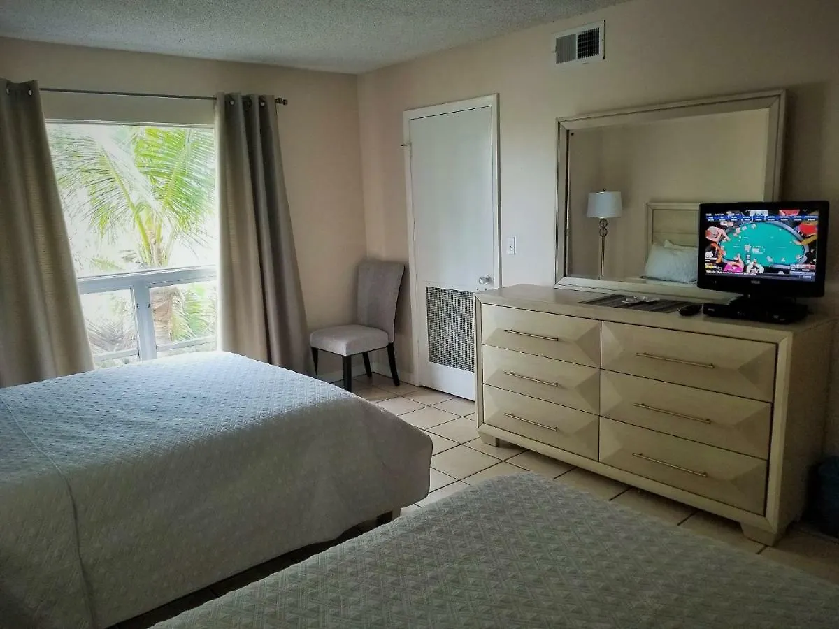 Apartment And Sunset View From Your Balcony Longboat Key