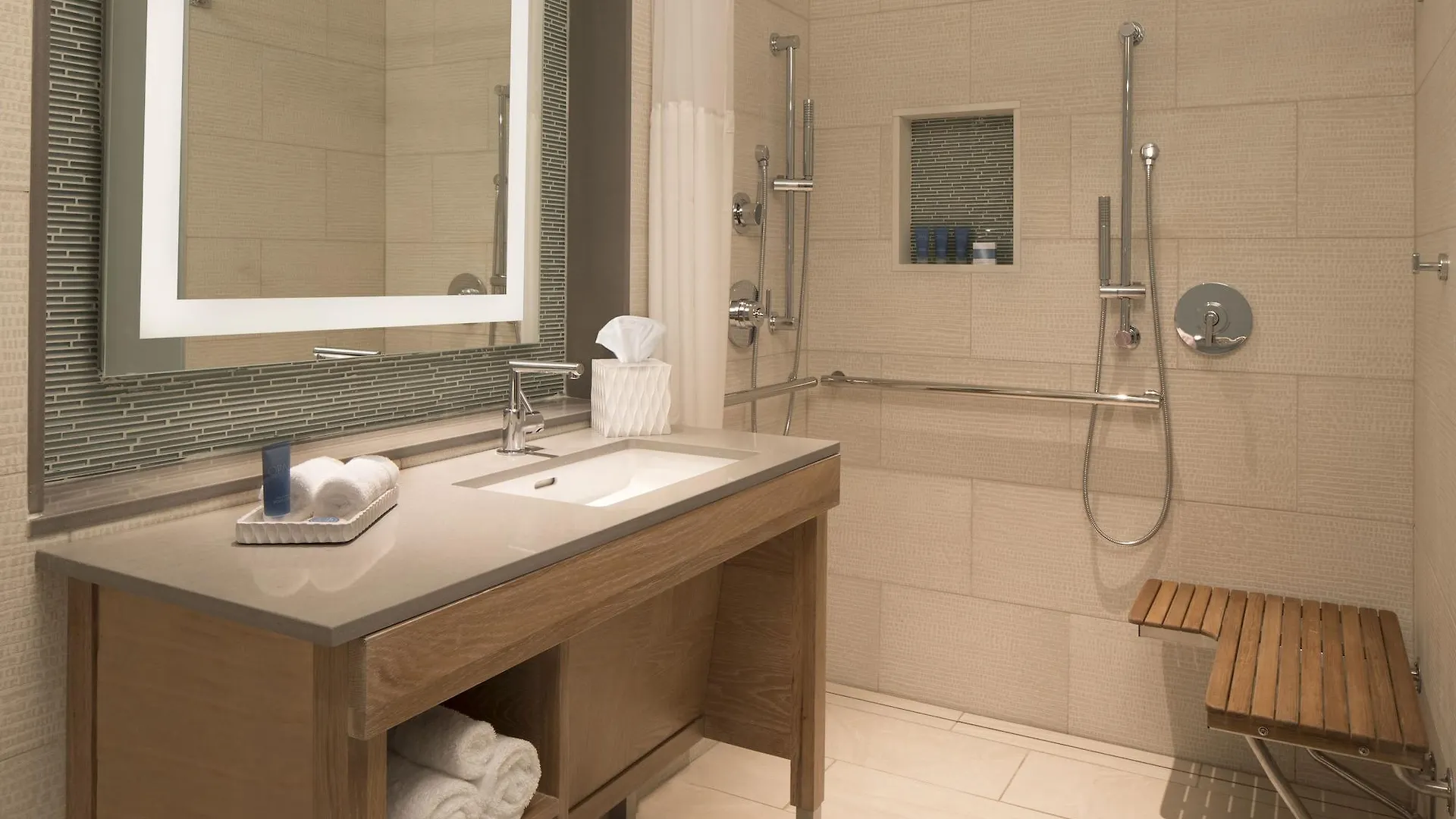 Zota Hotel 4*