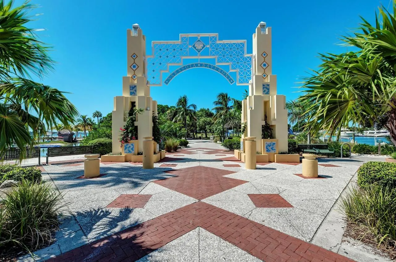 Cedars House-pet Friendly-2 Minute To The Longboat Key