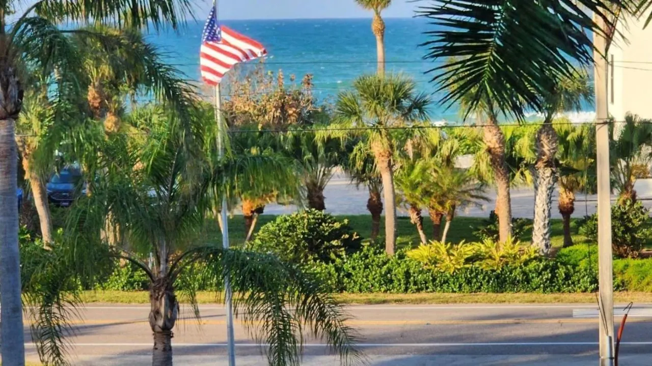 Longboat Bay Club Apartment *