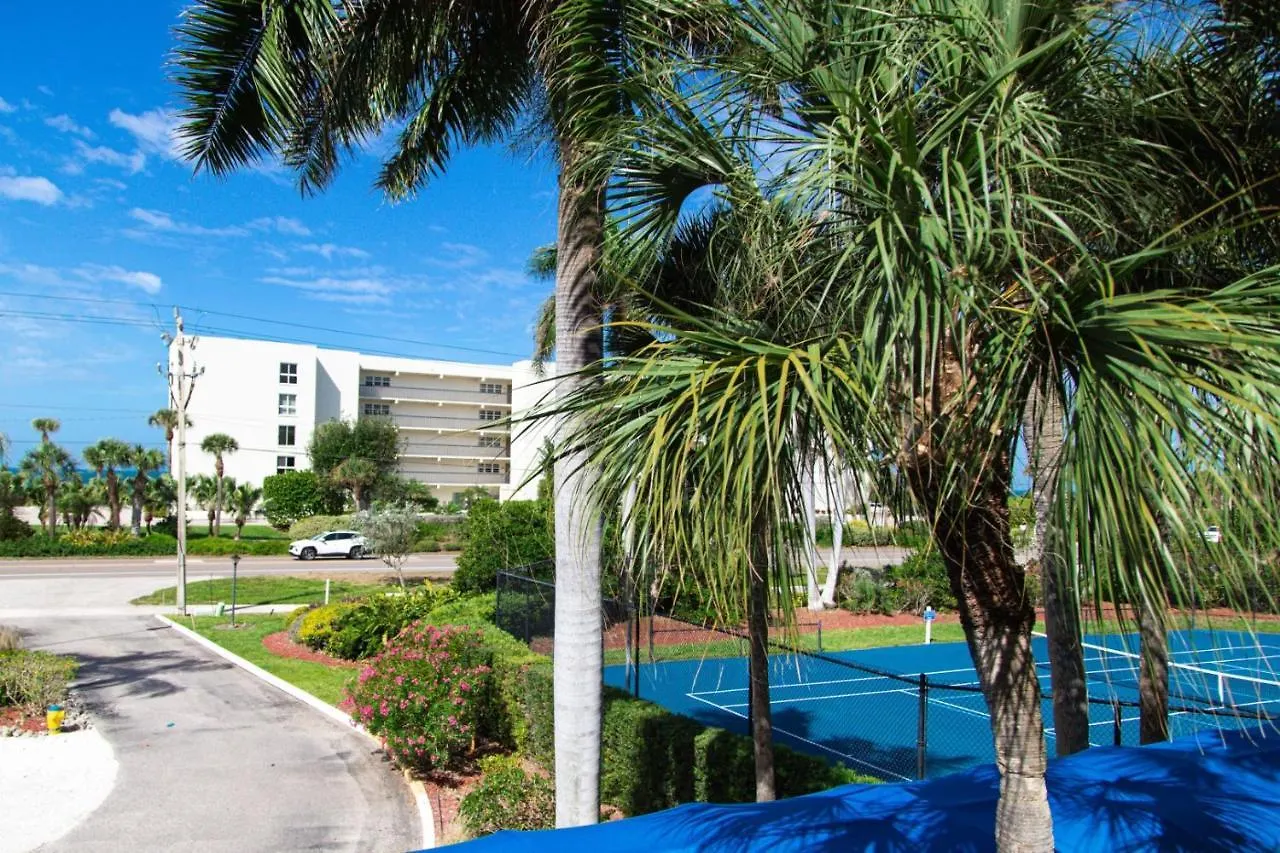 Longboat Bay Club *