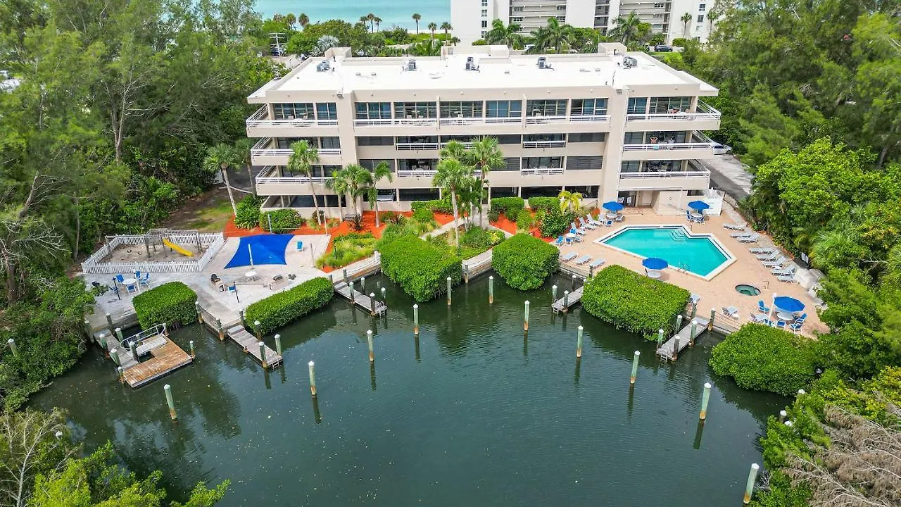 Longboat Bay Club Apartment