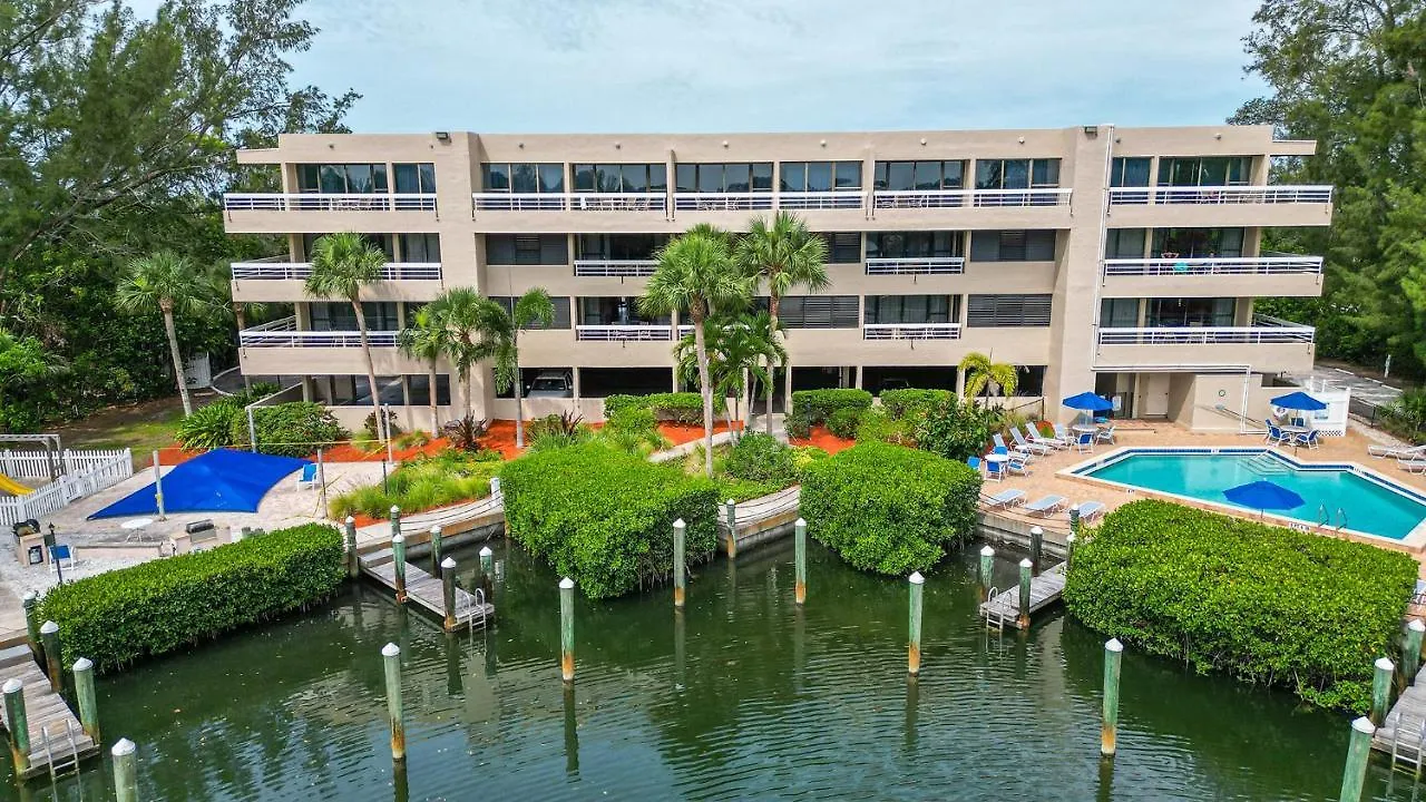 Longboat Bay Club *