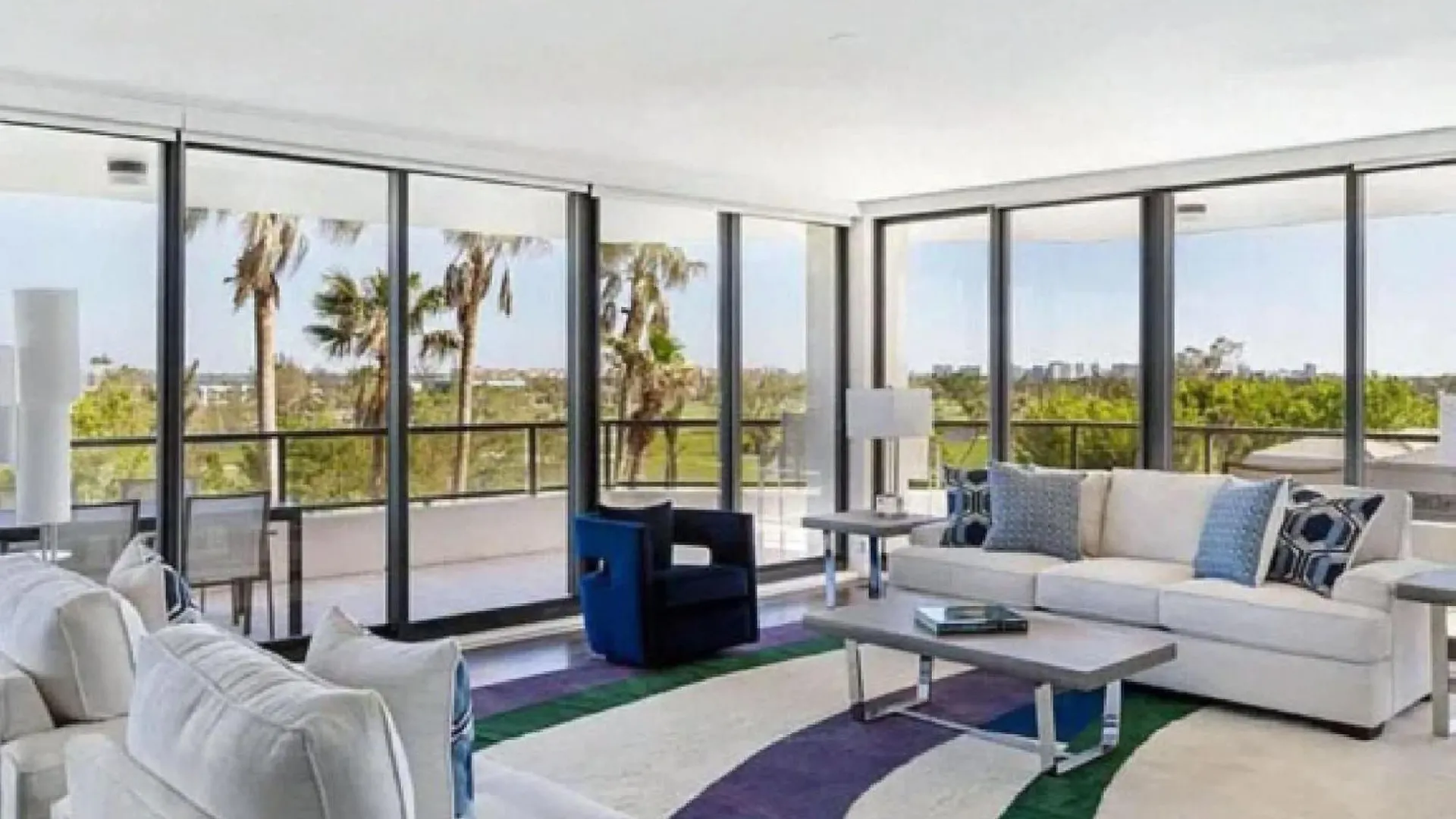 Beachfront With Beautiful Views On *