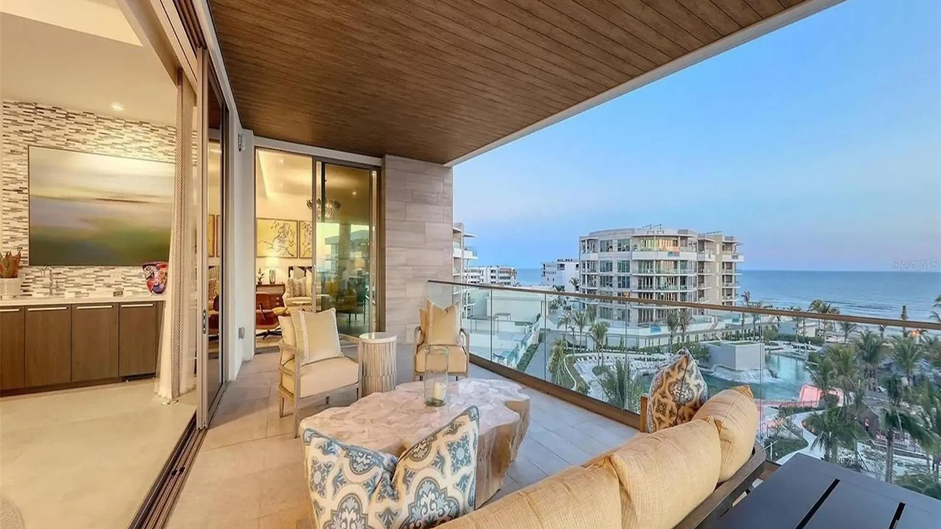 Beautiful Corner With Gulf And Bay Views Longboat Key